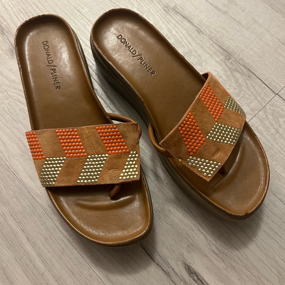 Donald J. Pliner Women's Brown and Orange Sandals